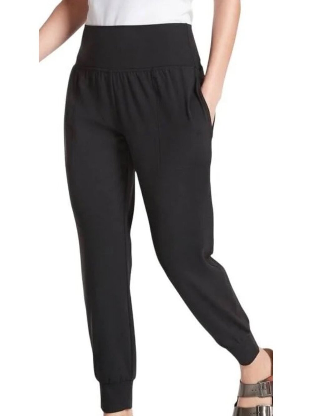 Athleta Cruise Jogger in Powervita XS Petite Black Stretchy Athletic Yoga Lounge